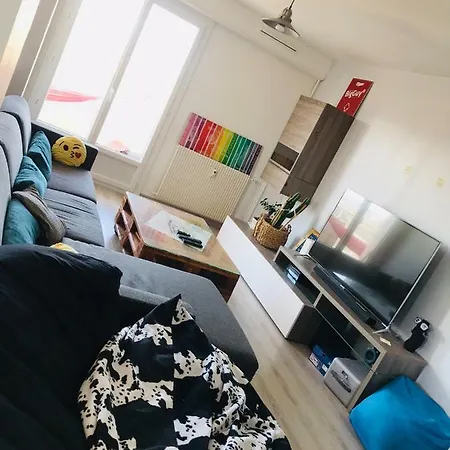 Privee Dans Appart Moderne Habitación en casa particular *