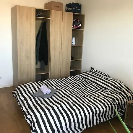 Habitación en casa particular Privee Dans Appart Moderne Dijon